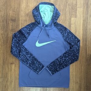 Nike Dry Fit Hoodie. Size M